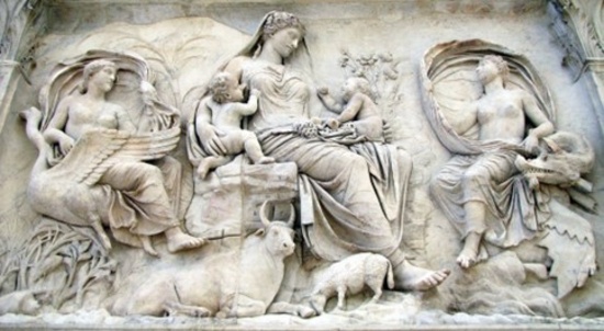 Алтарь мира (Ara Pacis). 13-9 гг. до н.э. Музей Алтаря Мира, Рим.