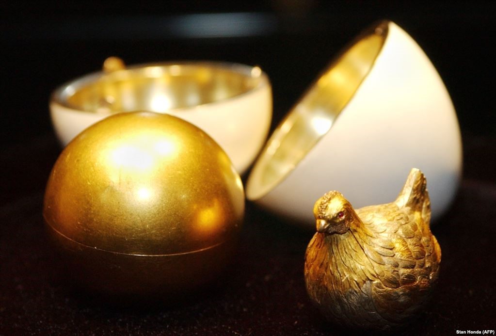 «Курочка» - первое императорское пасхальное яйцо